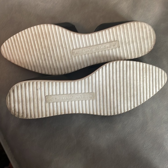 Size 10 Adrienne Vittadini Flat - Picture 3 of 3